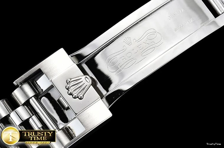 0714 ROLGMT147B – GMT Master II Durable 979